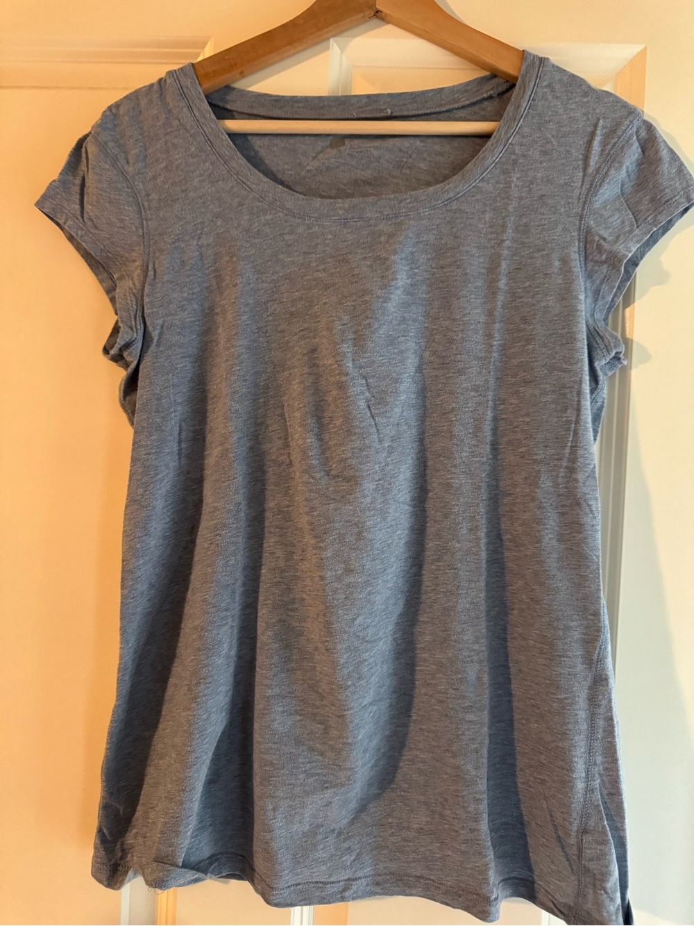 Gap Women’s Scoop Neck Short Sleeve Top - Blue L